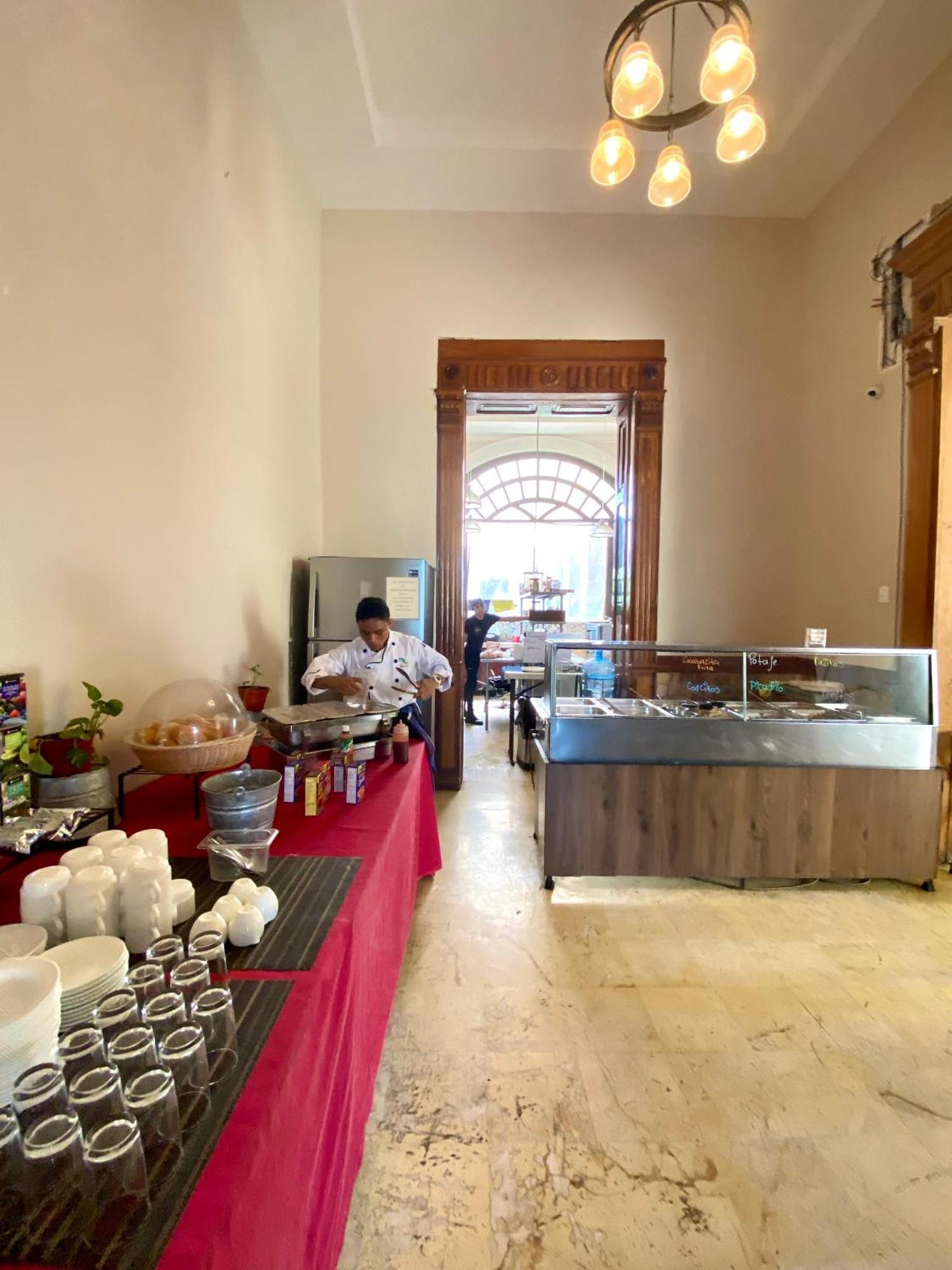 Hostal Zocalo Hotell Mérida Exteriör bild