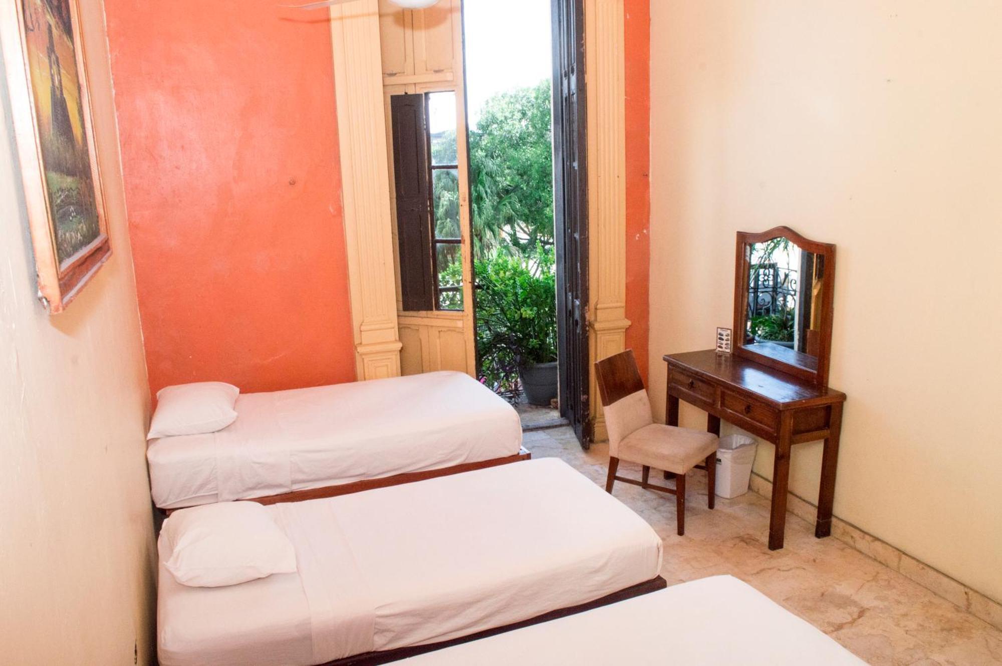 Hostal Zocalo Hotell Mérida Exteriör bild