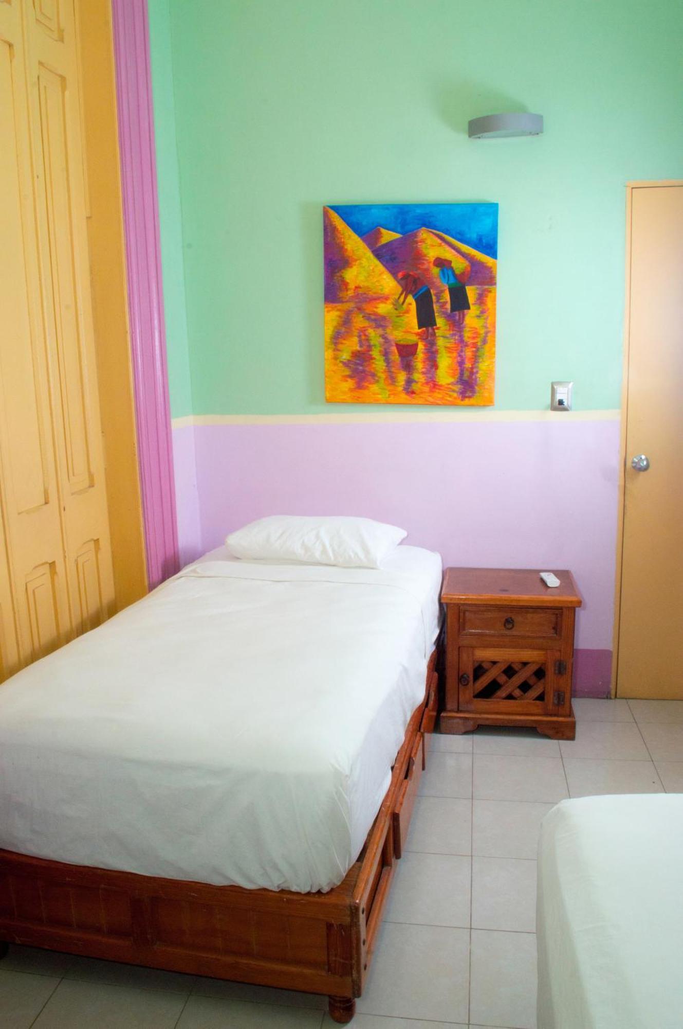 Hostal Zocalo Hotell Mérida Exteriör bild