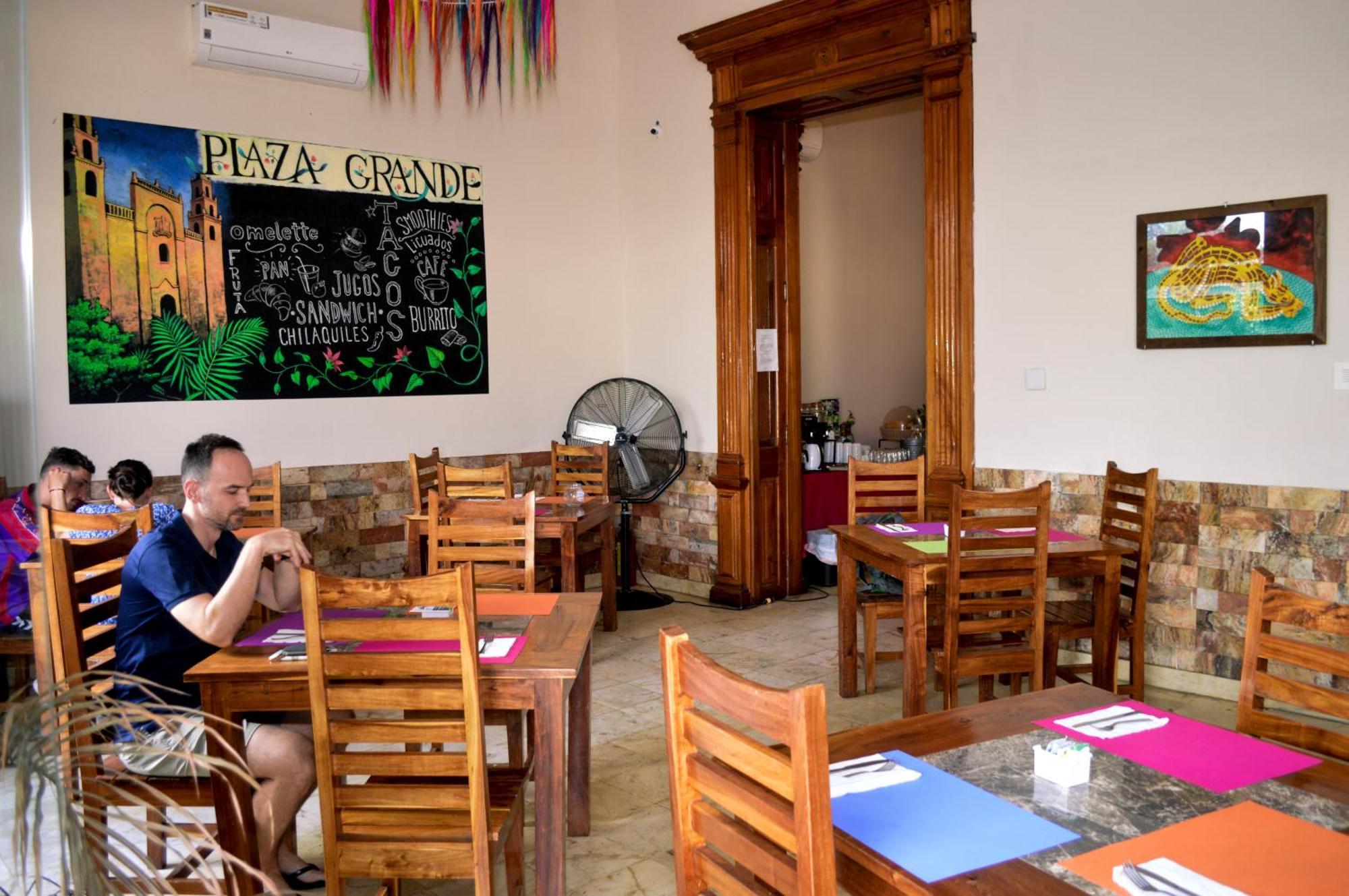 Hostal Zocalo Hotell Mérida Exteriör bild