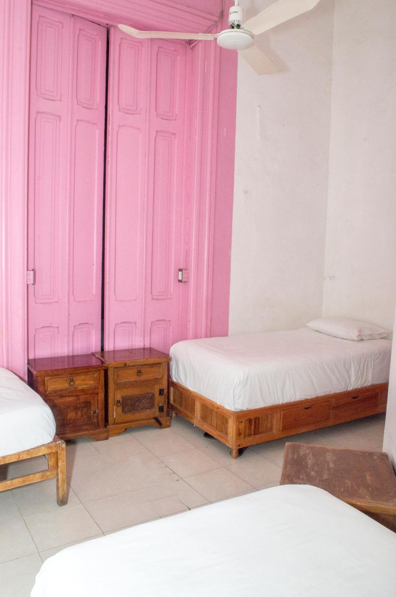 Hostal Zocalo Hotell Mérida Exteriör bild